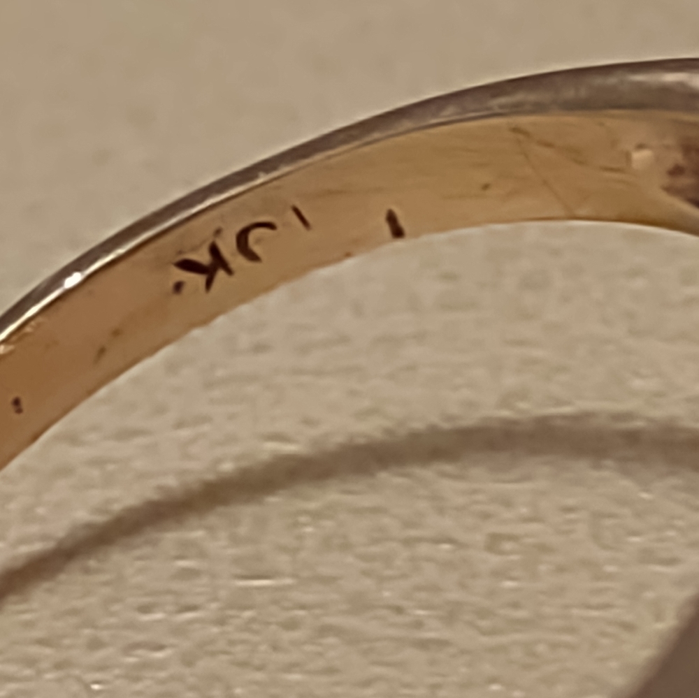 10kt Pearl ring